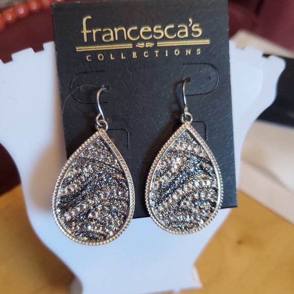 Silver Tone Hook Dangle Teardrop Earrings Simple - Picture 2 of 2